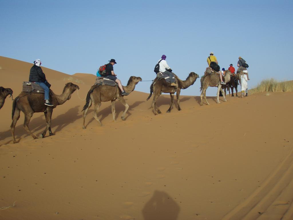 Merzouga Camp And Hostel Exterior photo